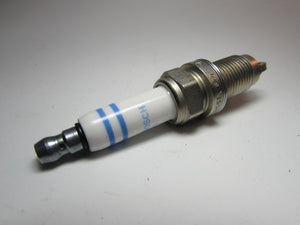 BUJIA  BOSCH AFINACION VW JETTA PASSAT BORA BEETLE 2.5   FR7HC      CODIGO FR7HC